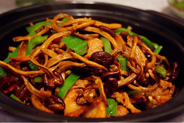 <b>���¶������ѧ�á��廨��ɹ�������</b>