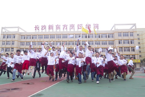 <b><font color='#565555'>ʲôɾǷǷ⿼?</font></b>