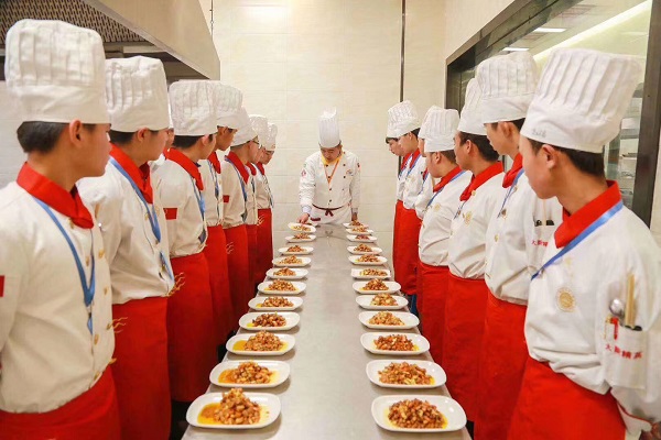 <b><font color='#565555'>在长沙新东方烹饪学院学习能考什么证书？</font></b>