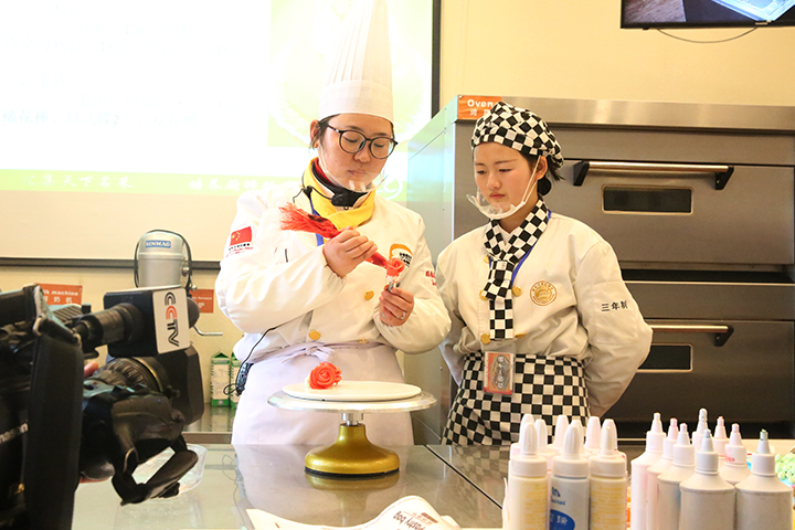 长沙新东方烹饪学校厨师培训—学习时间要多久