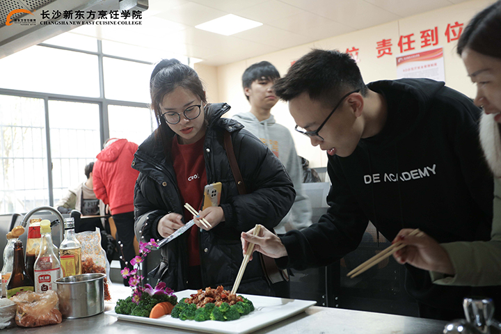 百强名企参观学习月