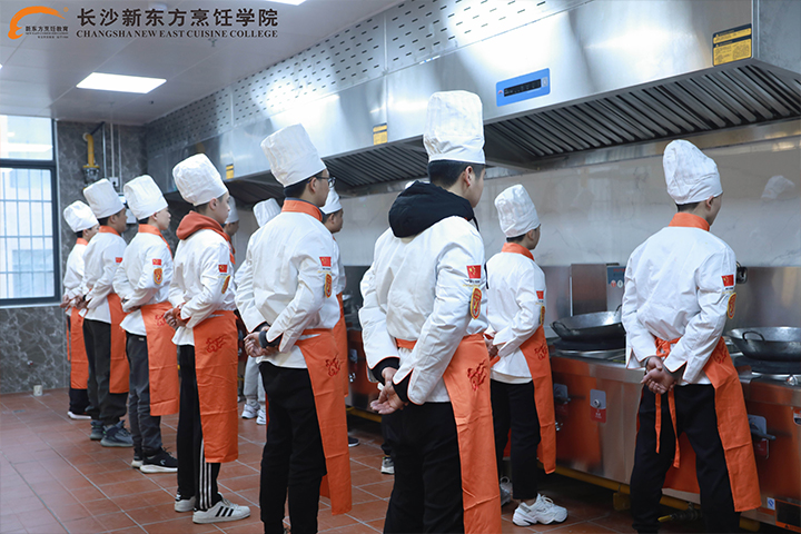 学厨师