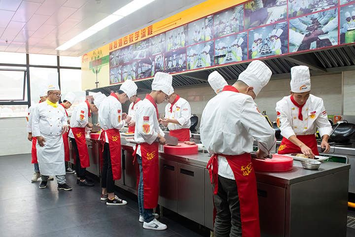 长沙学厨师哪家好