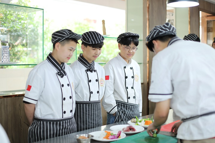 湖南西餐培训学校—新东方烹饪学校