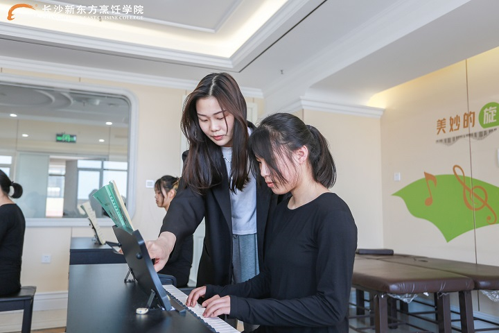 初高中女生学什么专业