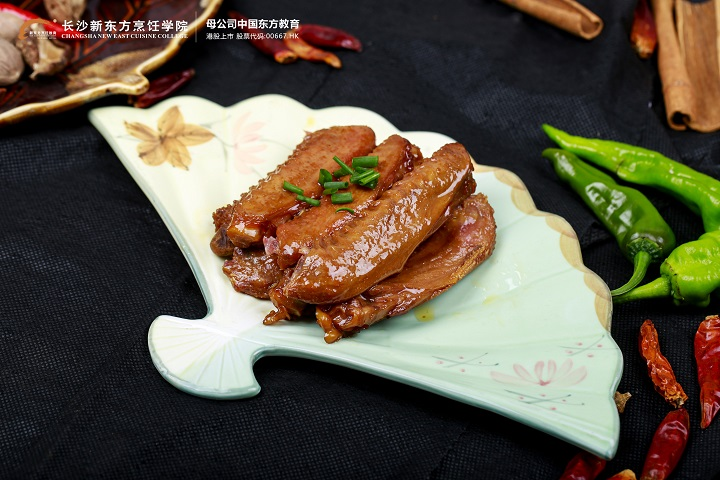 2021年夏季热门创业项目:熟食卤肉