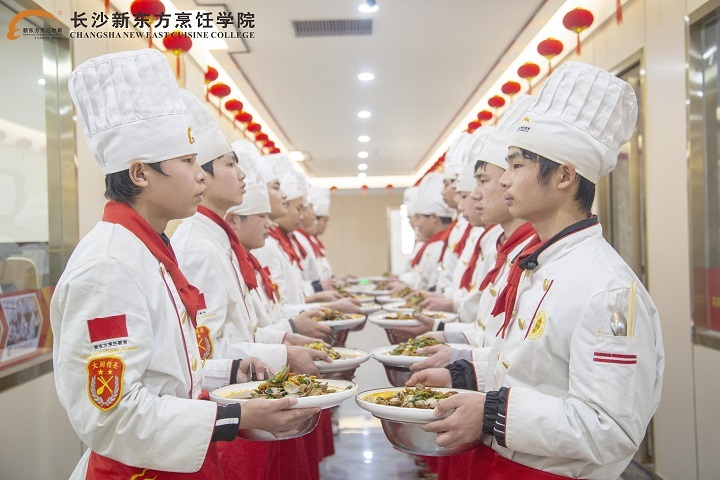 厨师招聘长沙_长沙明照实业有限公司来长沙新东方招聘海外厨师人才(2)