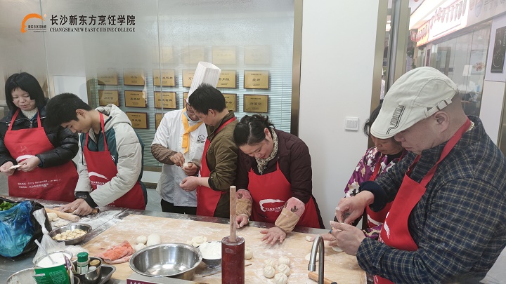 长沙新东方烹饪学校