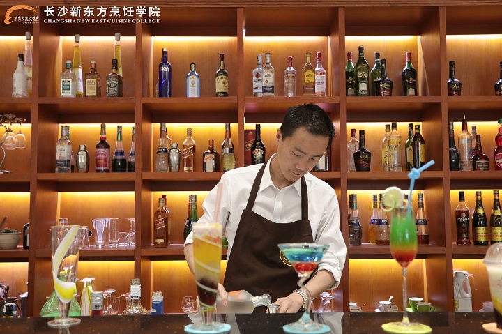 调酒师