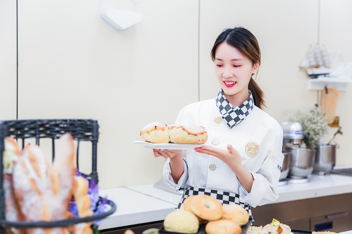 23岁以上的女生适合哪些创业项目