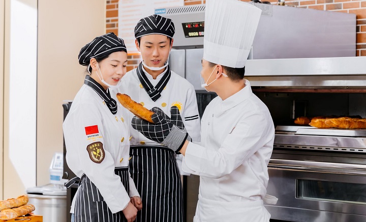 初中毕业选学校