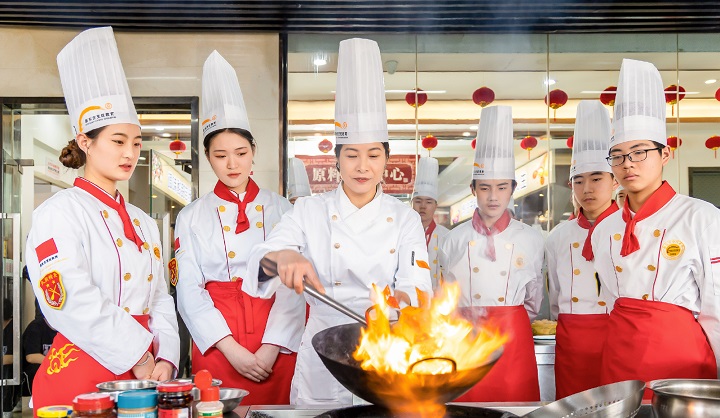 零基础可以到新东方烹饪学校学厨师吗