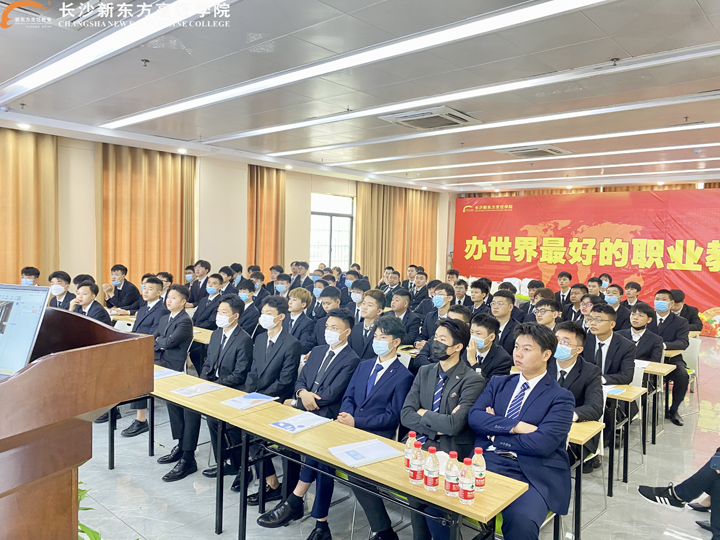 4家名企来校招聘,不出校门就入职