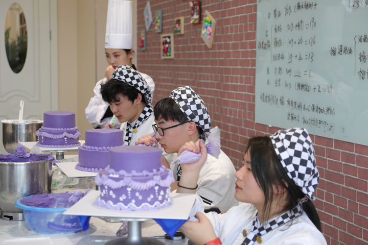学烹饪难不难?零基础能不能学会?