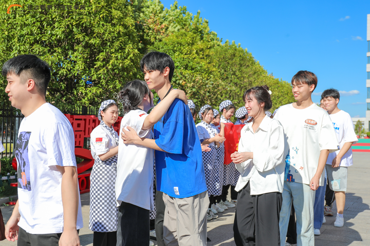 展翅翱翔,追寻梦想—热烈欢送文汀校企定向班高薪就业