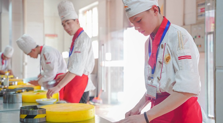 初中生学什么技术好