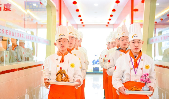 <b>【划重点】长沙新东方中餐方向烹饪专业夏秋季名额预定中，点击查询~</b>