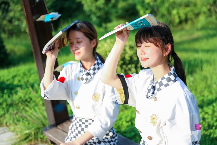 学校介绍