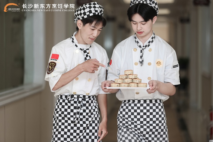 初中毕业男生学什么技术