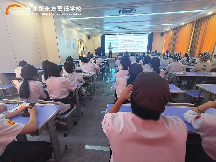 企业店长进校园