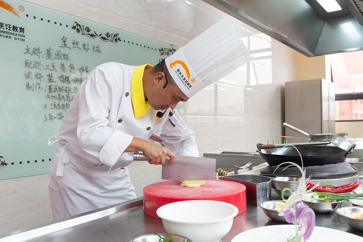 长沙新东方“4D厨房”的实施标准