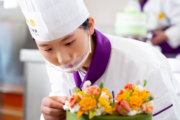 零基础学西点师要学多久