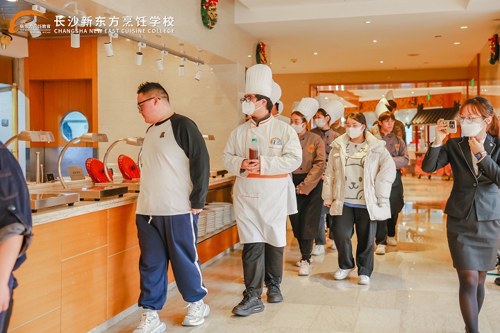 长沙新东方西点专业学子走进长沙运达喜来登酒店