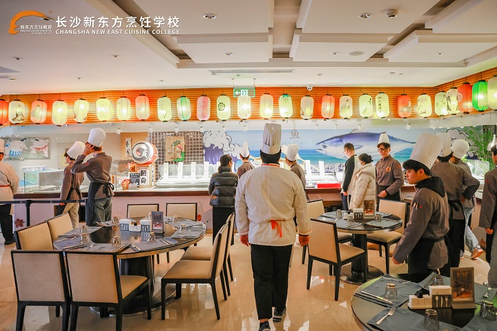 长沙新东方西点专业学子走进长沙运达喜来登酒店