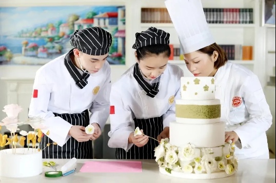什么年龄学厨师合适?全年龄段适合的课程解析来了!