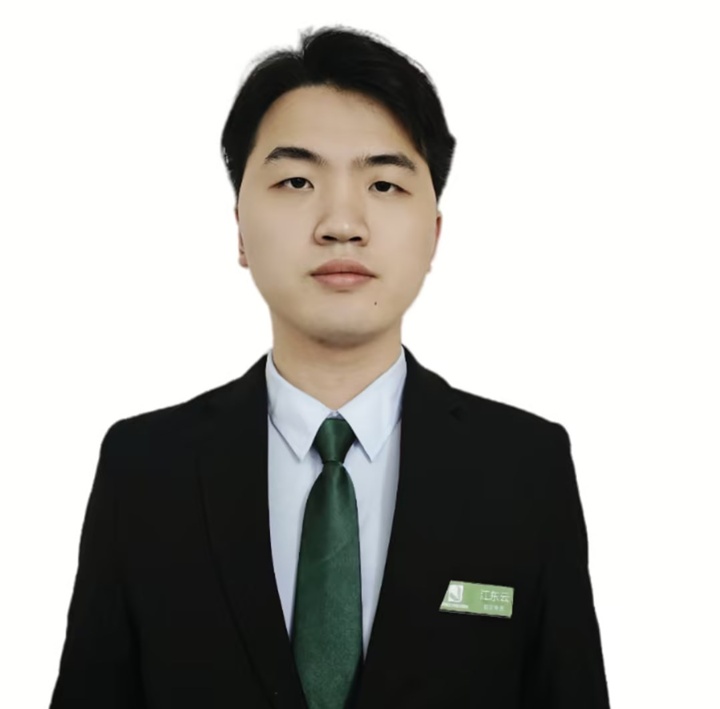 江东云的成长与蜕变