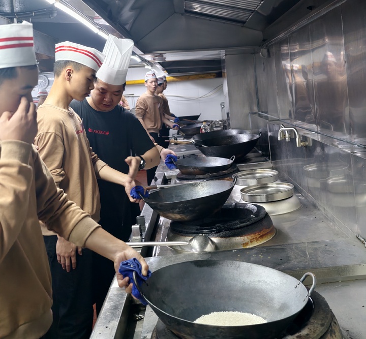 湖南东方高级技工学校&辣可可第12期产教融合订单班正式开班
