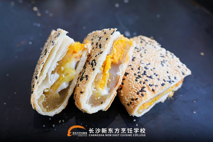 郑忠林用十年书写西点追梦传奇