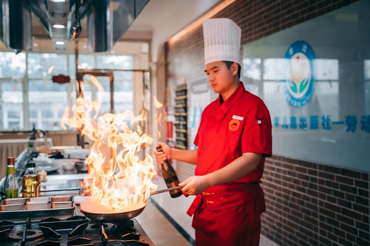 ³¤É³Ð¶«·½´º¼¾Ô¤¿Æ°à