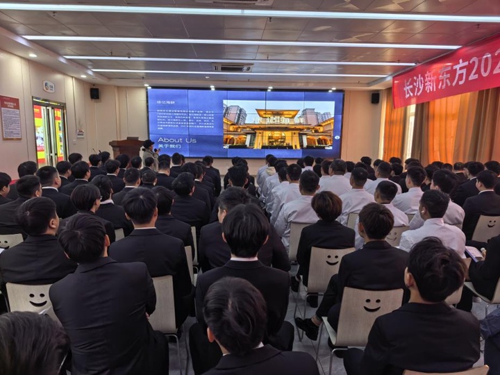 ��ɳ�¶������ѧУ�в��˲�ѡ�λ�Բ����Ļ