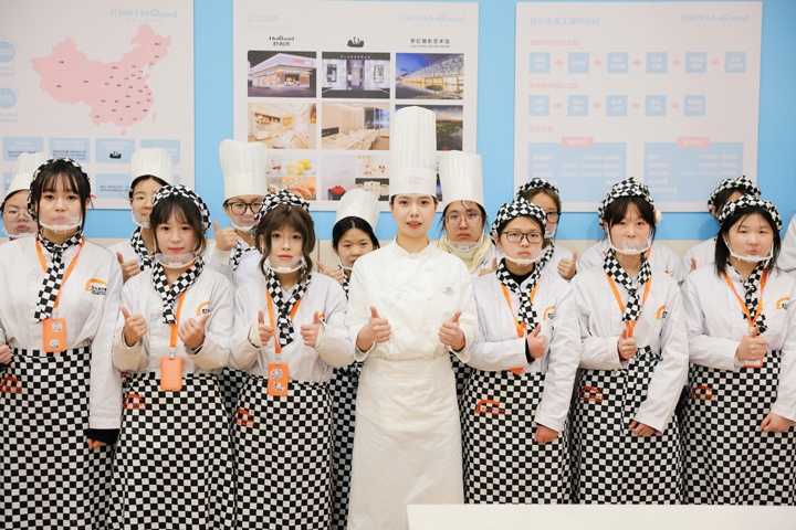 长沙新东方成功学子易意如返校分享会圆满举行