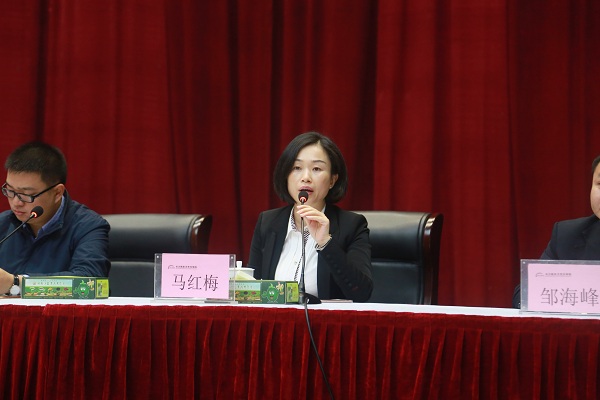 马红梅老师发表讲话