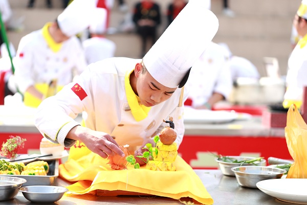 长沙新东方"寻找最美家乡菜"厨王争霸赛完美收官