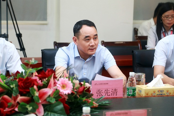 退役士兵就业创业培训基地揭牌仪式在长沙新东方隆重举行