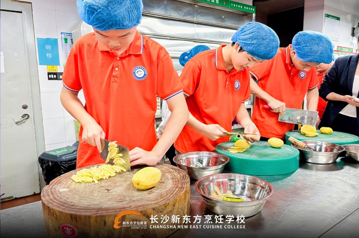 长沙新东方学子的“你好大海”研学记