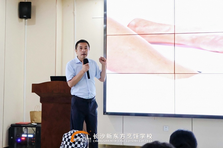 长沙新东方举办好利来工贸专场招聘会
